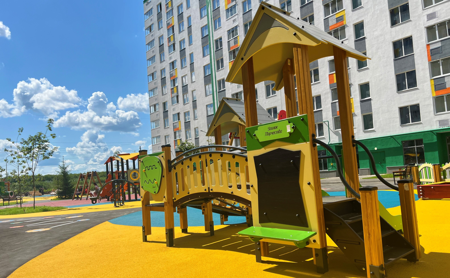 Мичуринский, детская площадка